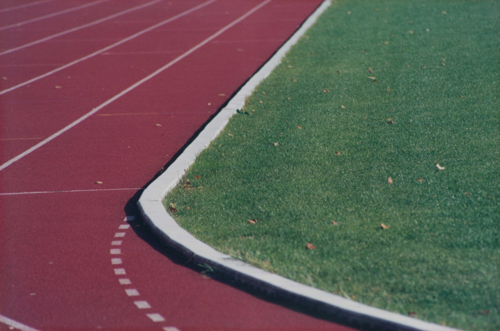 Comme un athlète, je marche au hasard des couleurs