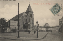 21. Pantin - La place de l'Église (église Saint-Germain).