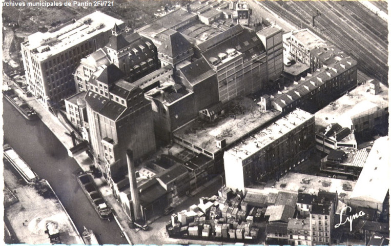 En avion sur Pantin - Les grands moulins de Pantin (vue aérienne).