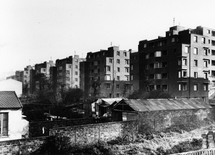 Photographie de la cité des Pommiers, vue depuis la rue Jules-Auffret
