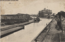 Industries le long du canal de l'Ourcq, en particulier Louis Nadot et les magasins généraux de la chambre de commerce et d'industrie de Paris.