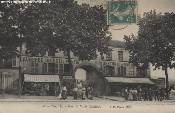 Rue de Paris, aux Limites.