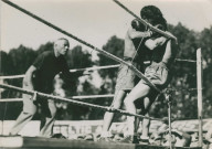 Combat de boxe entre Théo Médina et Valentin Angelman à Tours : photographie noir et blanc.