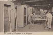 20. Atelier de vernissage et de laquage (Félix Louis).