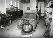 Usine Motobécane désaffectée, vue de l'intérieur : photographie noir et blanc.