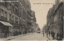 Rue de Paris.