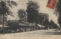 Route des Petits-Ponts, en face de la porte du cimetière parisien.