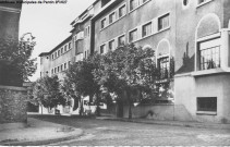 Maison de vieillards.