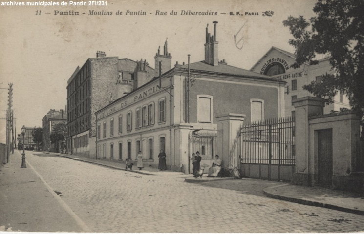 11. Pantin - Moulins de Pantin. Rue du Débarcadère.