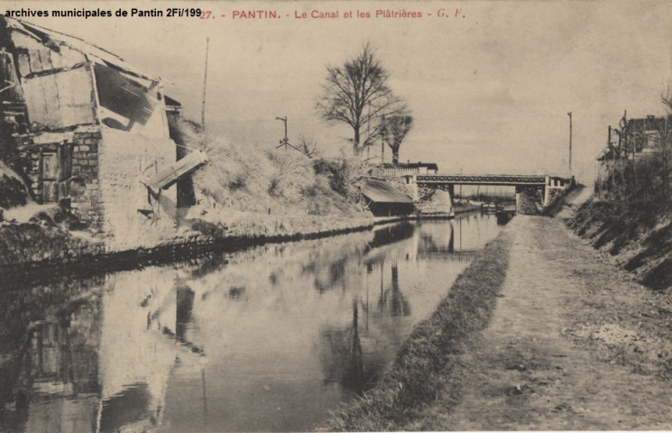 27. Pantin - Le canal et les plâtrières.