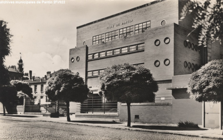 La piscine.