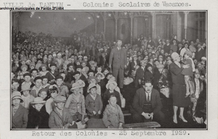 Colonie scolaire de vacances - Retour des colonies - 25 septembre 1929.