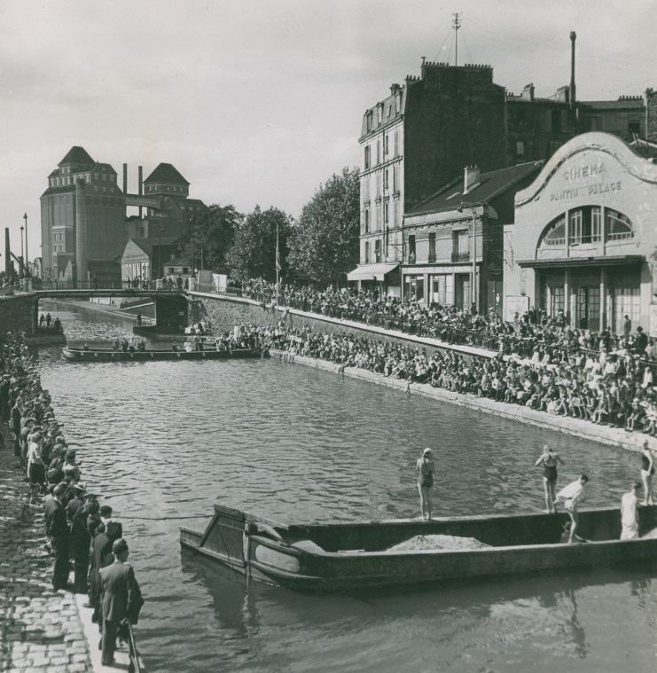 Photographie de fêtes nautiques au début des années 1940