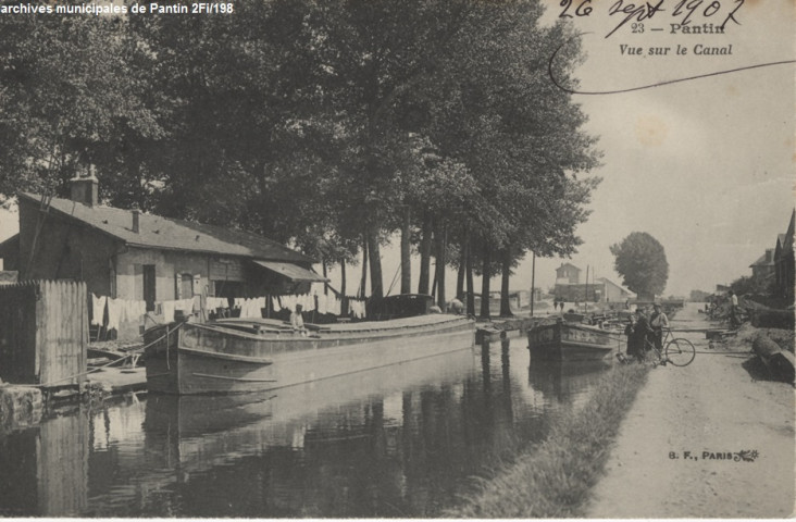 23. Pantin - Vue sur le canal.