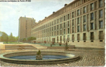 La cour Victor-Hugo.
