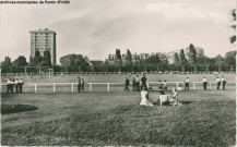 Stade Charles-Auray (école de Plein air).