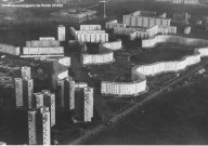 Vue aérienne du quartier avant la construction de l'église [1950] (Courtillières).