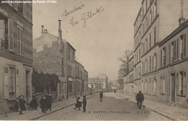 8. Pantin - Rue du Centre.