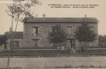 Le Médaillon - Colonie de vacances, œuvre de l'orphelinat des médaillés militaires - Section de Pantin.