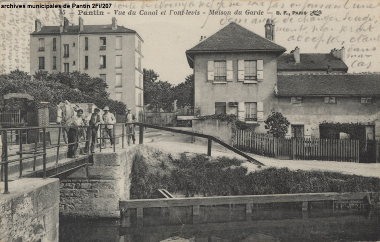 45. Pantin - Vue du canal et pont-levis. Maison du garde.