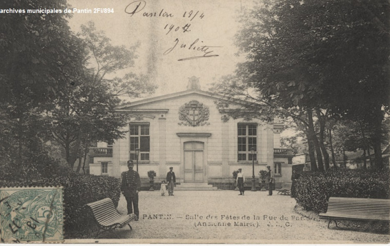 15. Pantin - Salle des fêtes de la rue de Paris (ancienne mairie).