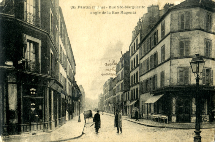 Rue Sainte-Marguerite vue depuis la rue Magenta.