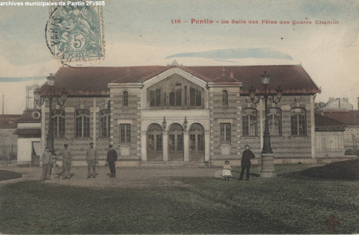 516. Pantin - La salle des fêtes des Quatre-Chemins (salle des conférences).