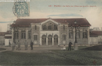 516. Pantin - La salle des fêtes des Quatre-Chemins (salle des conférences).