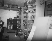 Usine Motobécane désaffectée, vue de l'intérieur : photographie noir et blanc.