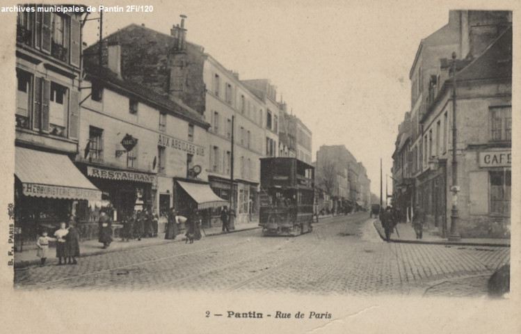 Rue de Paris.