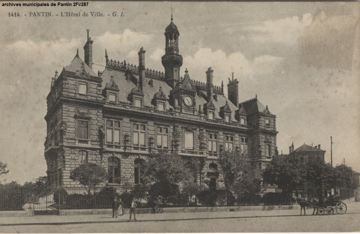 1414. Pantin - L'hôtel de ville.
