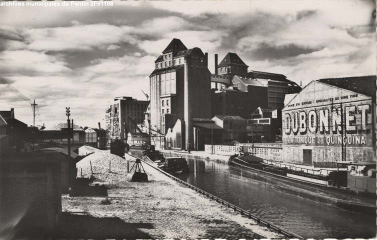 Pantin - Canal de l'Ourcq et Grands Moulins.