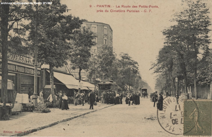 9. Pantin - La route des Petits-Ponts près du cimetière parisien.