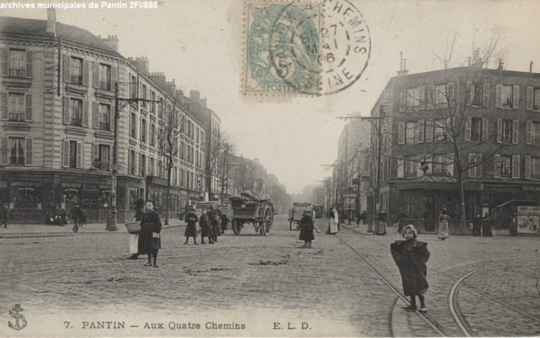 7. Pantin - Aux Quatre-Chemins (pharmacie).