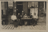 (café)