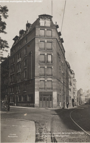 23. Pantin - Le coin de la rue Victor-Hugo et de la rue Mongolfier.