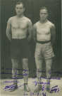 Portrait de deux boxeurs non identifiés : photographie noir et blanc.