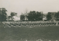 Fête d'éducation physique, mouvements d'ensemble : photographie noir et blanc.