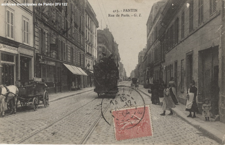Tramway rue de Paris.