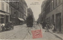 Tramway rue de Paris.