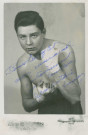 Portrait d'un boxeur non identifié du Ring de Pantin : carte postale noir et blanc.