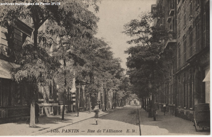 Rue de l'Alliance.