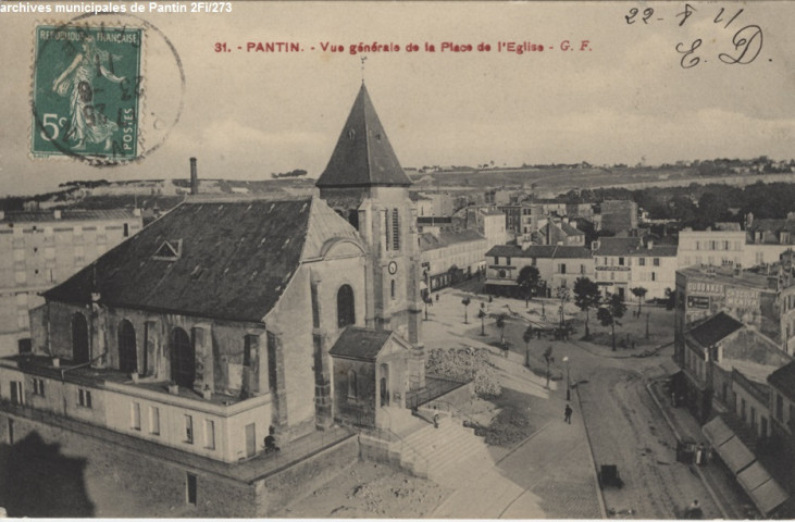 31. Pantin - Vue générale de la place de l'Église (église Saint-Germain).