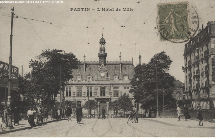 Pantin - L'hôtel de ville.