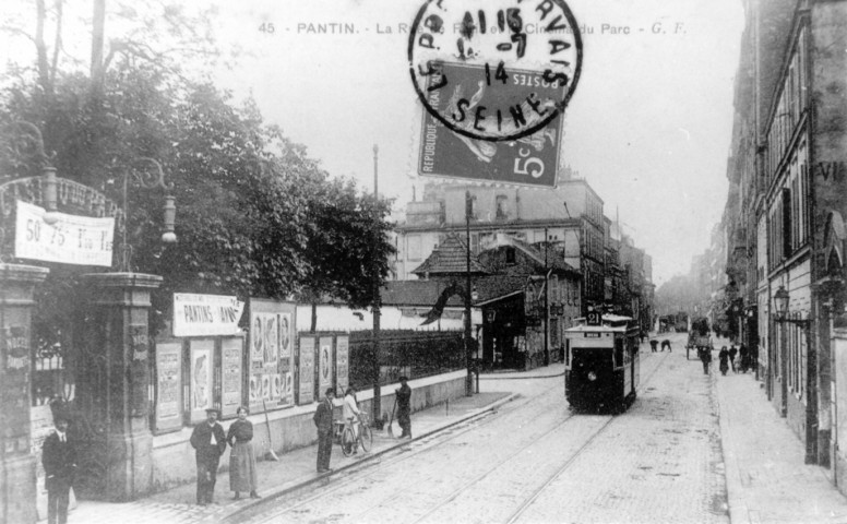 Rue de Paris, entrée du cinéma Casino du Parc : reproduction d'une carte postale.