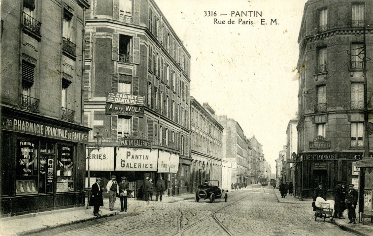 Rue de Paris, carrefour avec les rues Hoche et du Pré-Saint-Gervais.