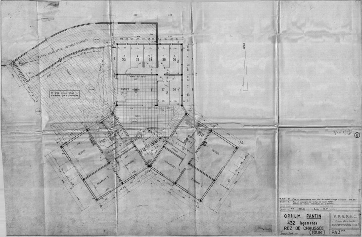 Les Courtillières. - 432 logements, projet de construction par l'Office public d'habitations à loyer modéré de la ville de Pantin : plan du rez-de-chaussée des tours en tripode.