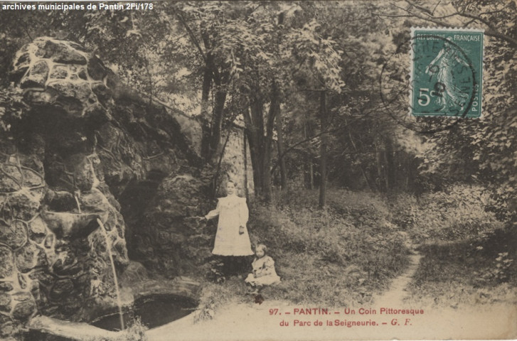 97. Pantin - Un coin pittoresque du parc de la Seigneurie.