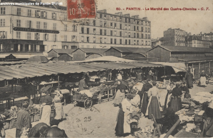 60. Pantin - Le marché des Quatre-Chemins.