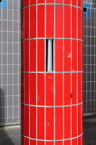 48, série Extra-Muros